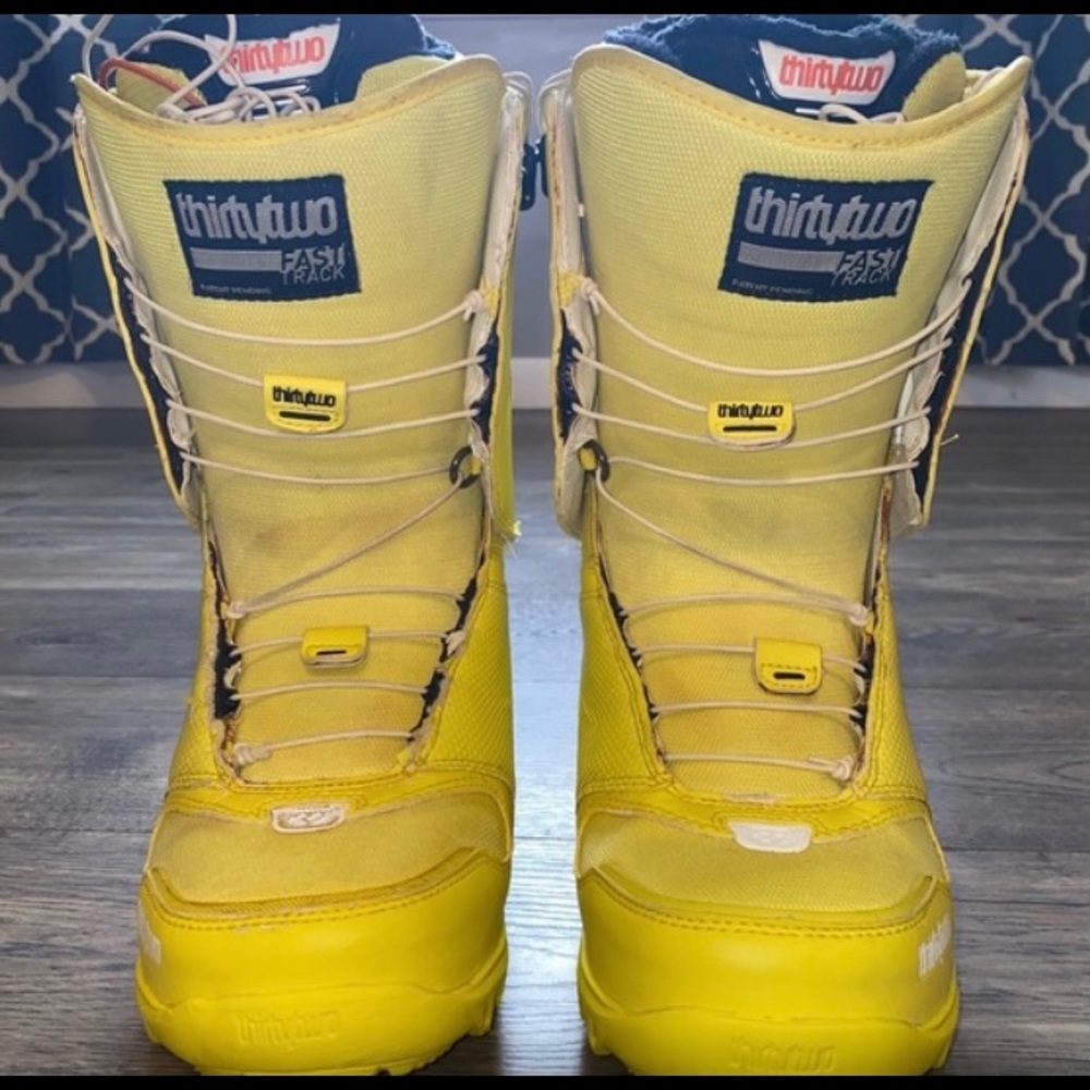 ThirtyTwo snowboarding boots
